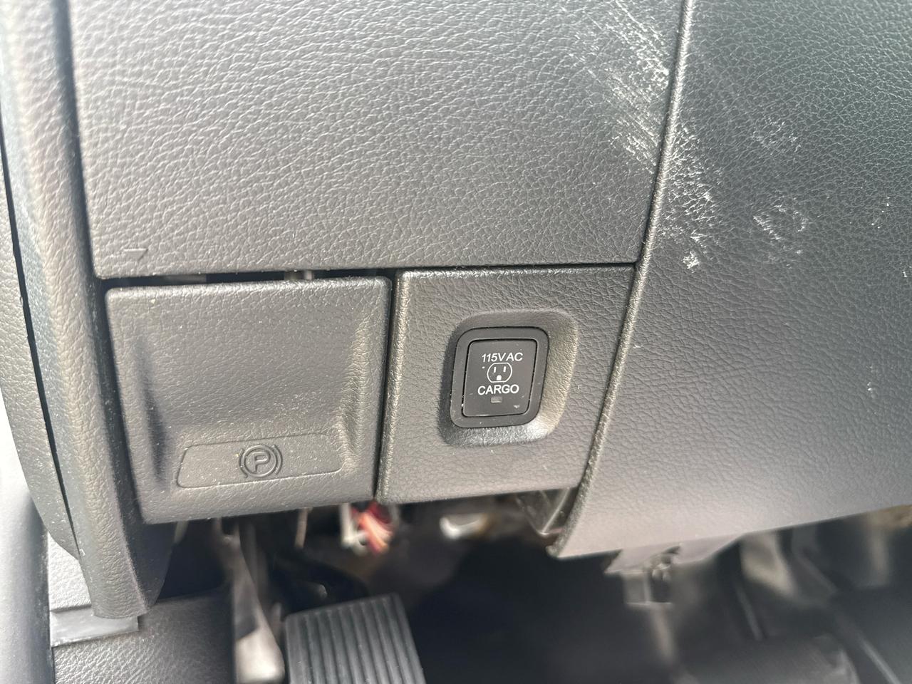 RAM 2500 Tradesman Crew Cab 4WD SWB 2022