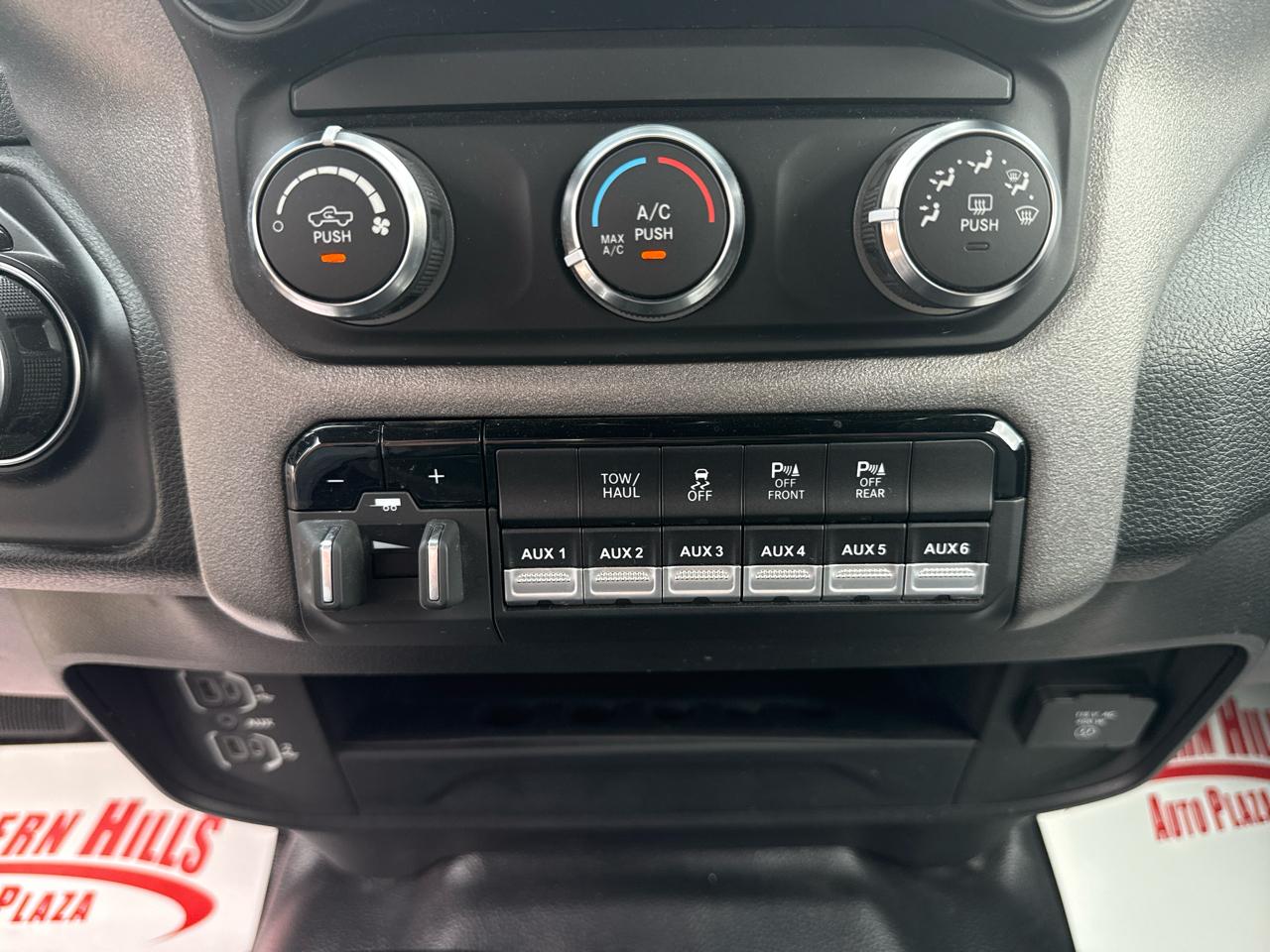 RAM 2500 Tradesman Crew Cab 4WD SWB 2022