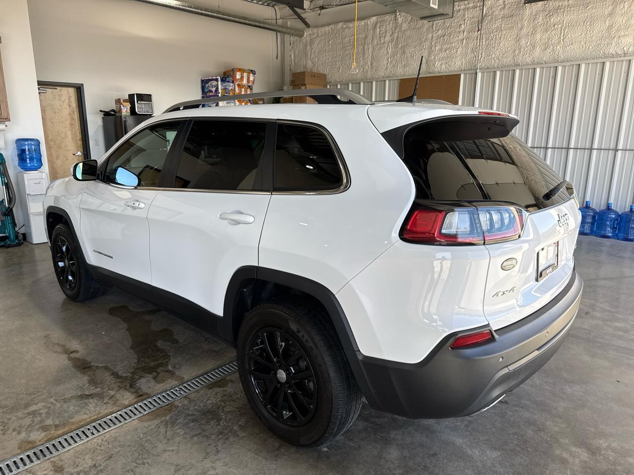 Jeep Cherokee Latitude LUX 4D SUV 4WD 2021