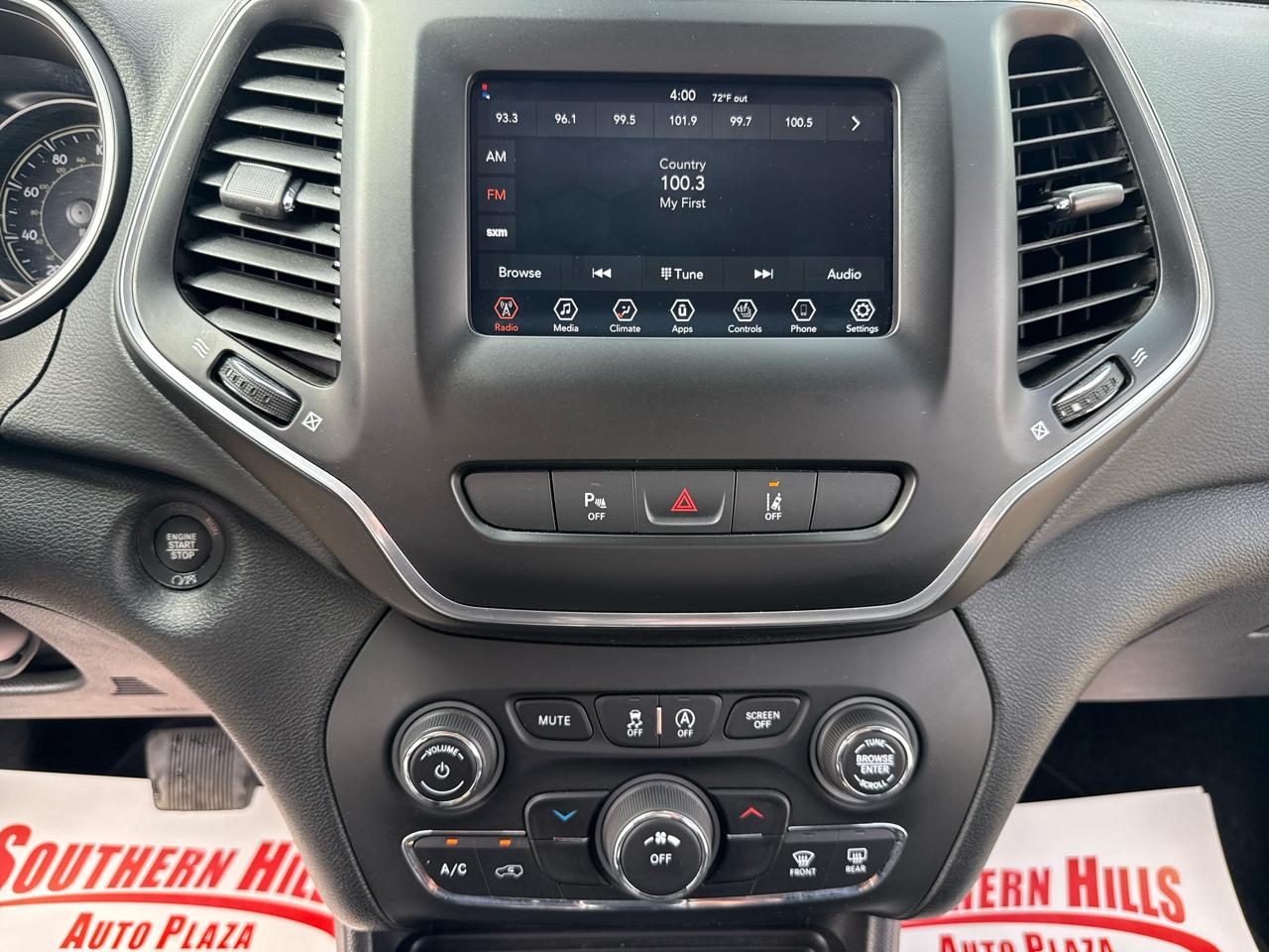 Jeep Cherokee Latitude LUX 4D SUV 4WD 2021