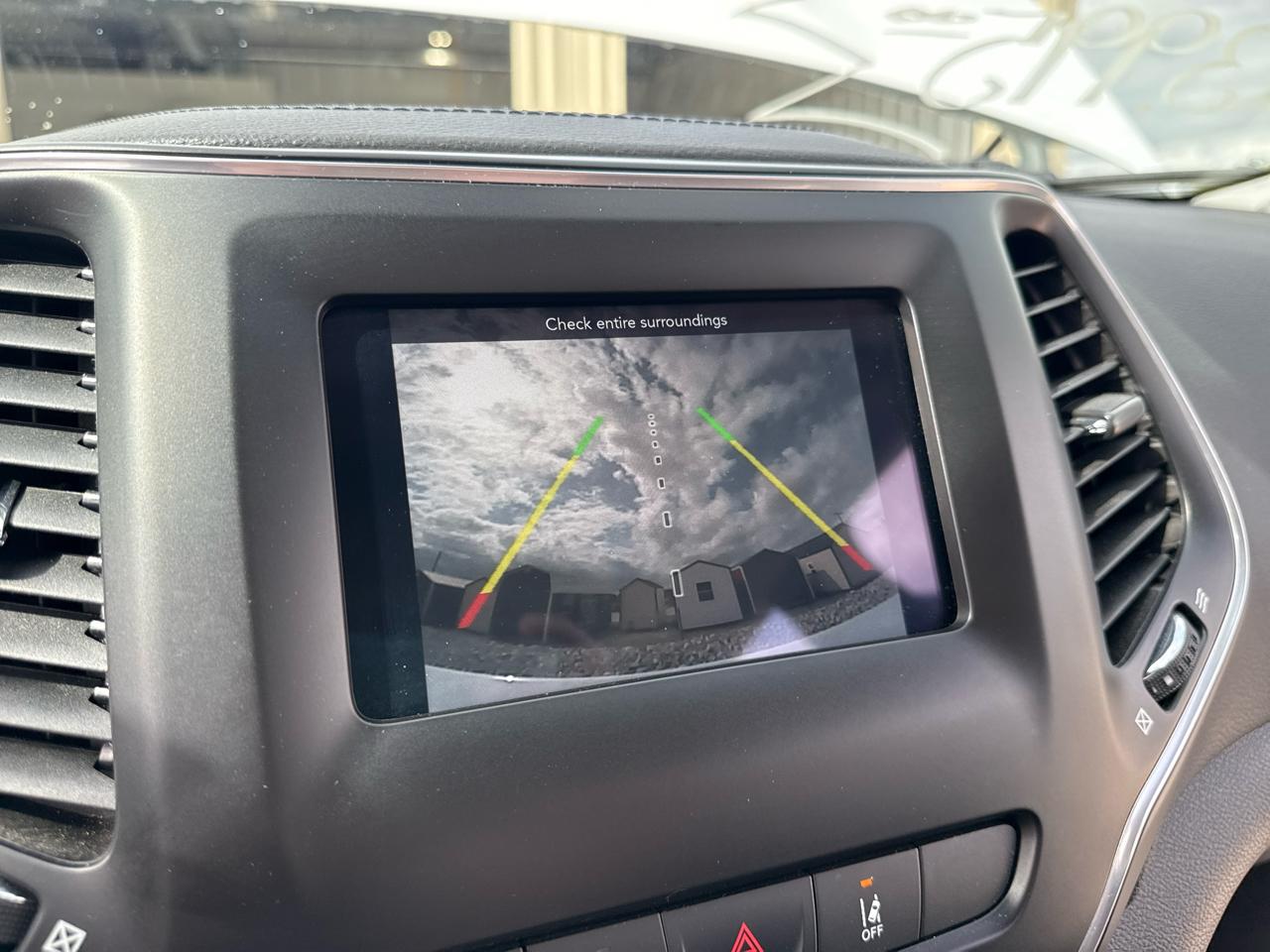 Jeep Cherokee Latitude LUX 4D SUV 4WD 2021