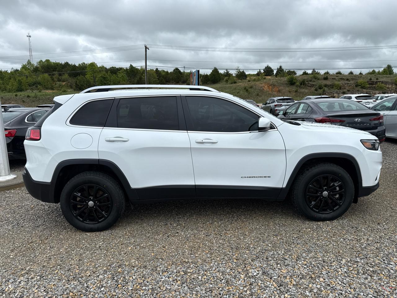 Jeep Cherokee Latitude LUX 4D SUV 4WD 2021