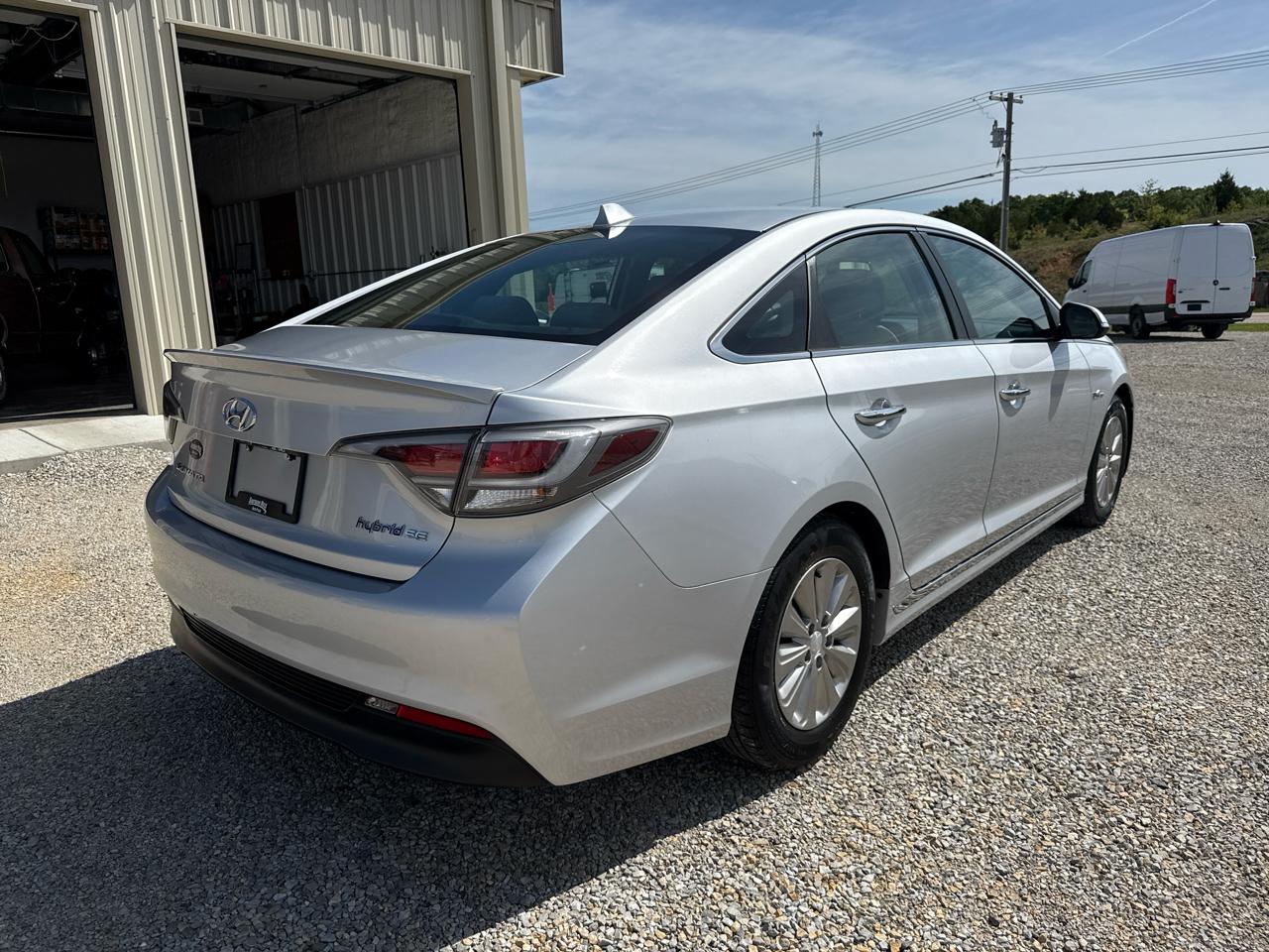 Hyundai Sonata Hybrid 4D Sedan 2016