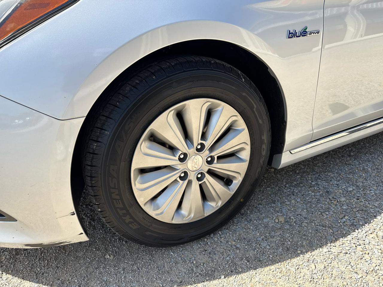 Hyundai Sonata Hybrid 4D Sedan 2016