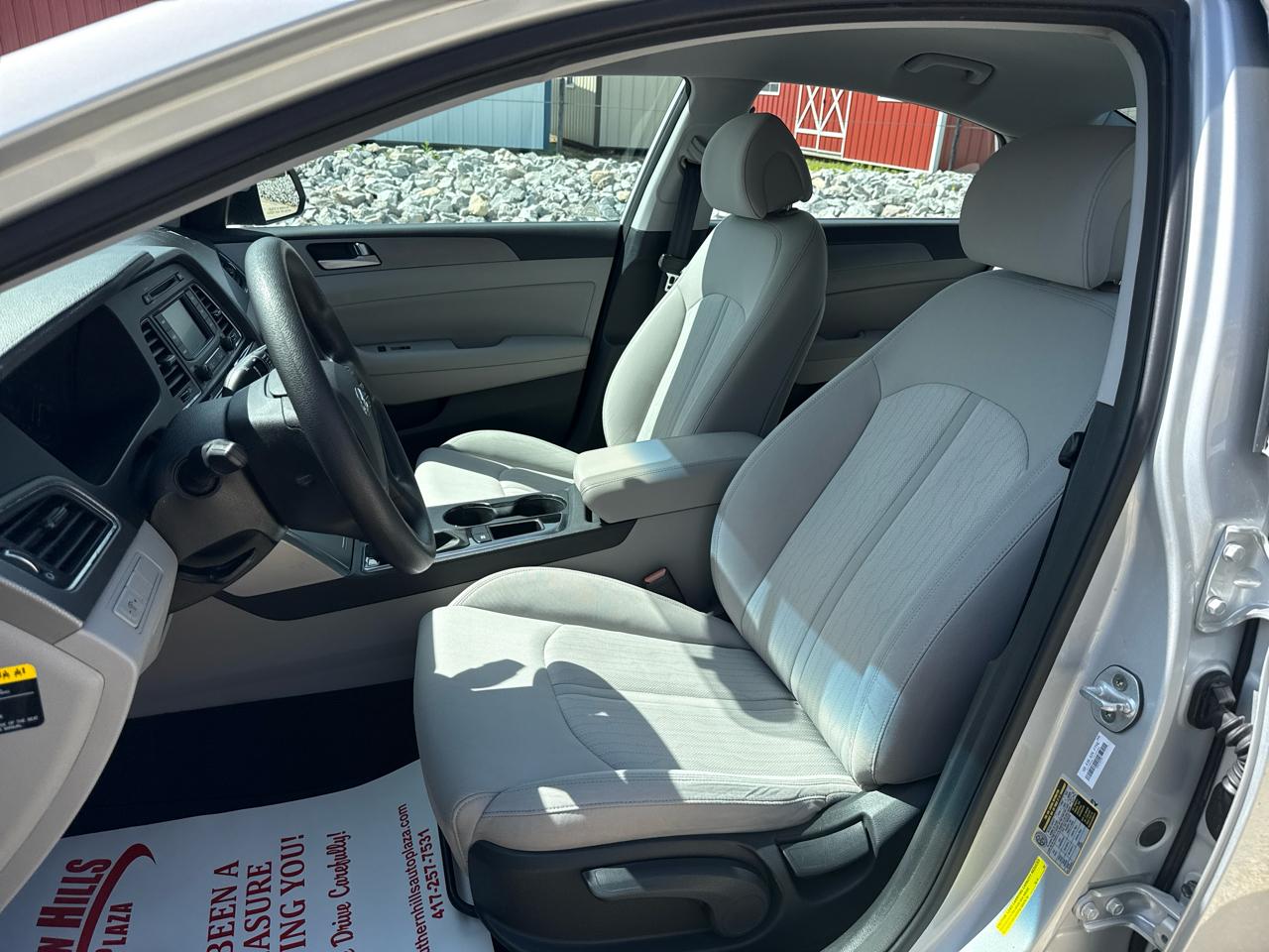 Hyundai Sonata Hybrid 4D Sedan 2016