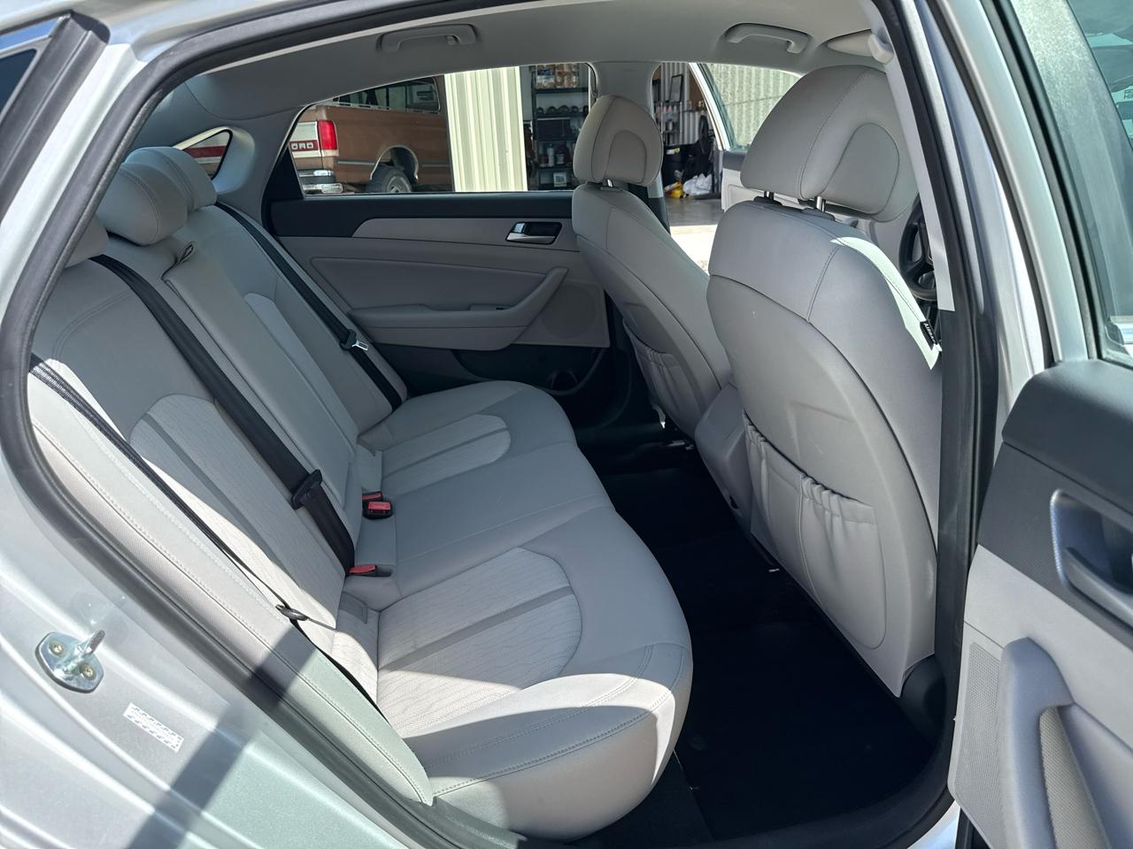 Hyundai Sonata Hybrid 4D Sedan 2016