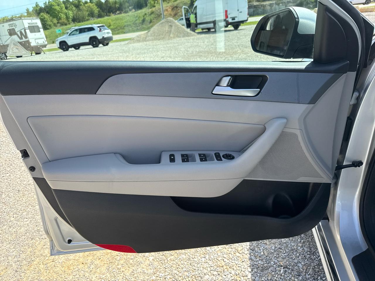 Hyundai Sonata Hybrid 4D Sedan 2016