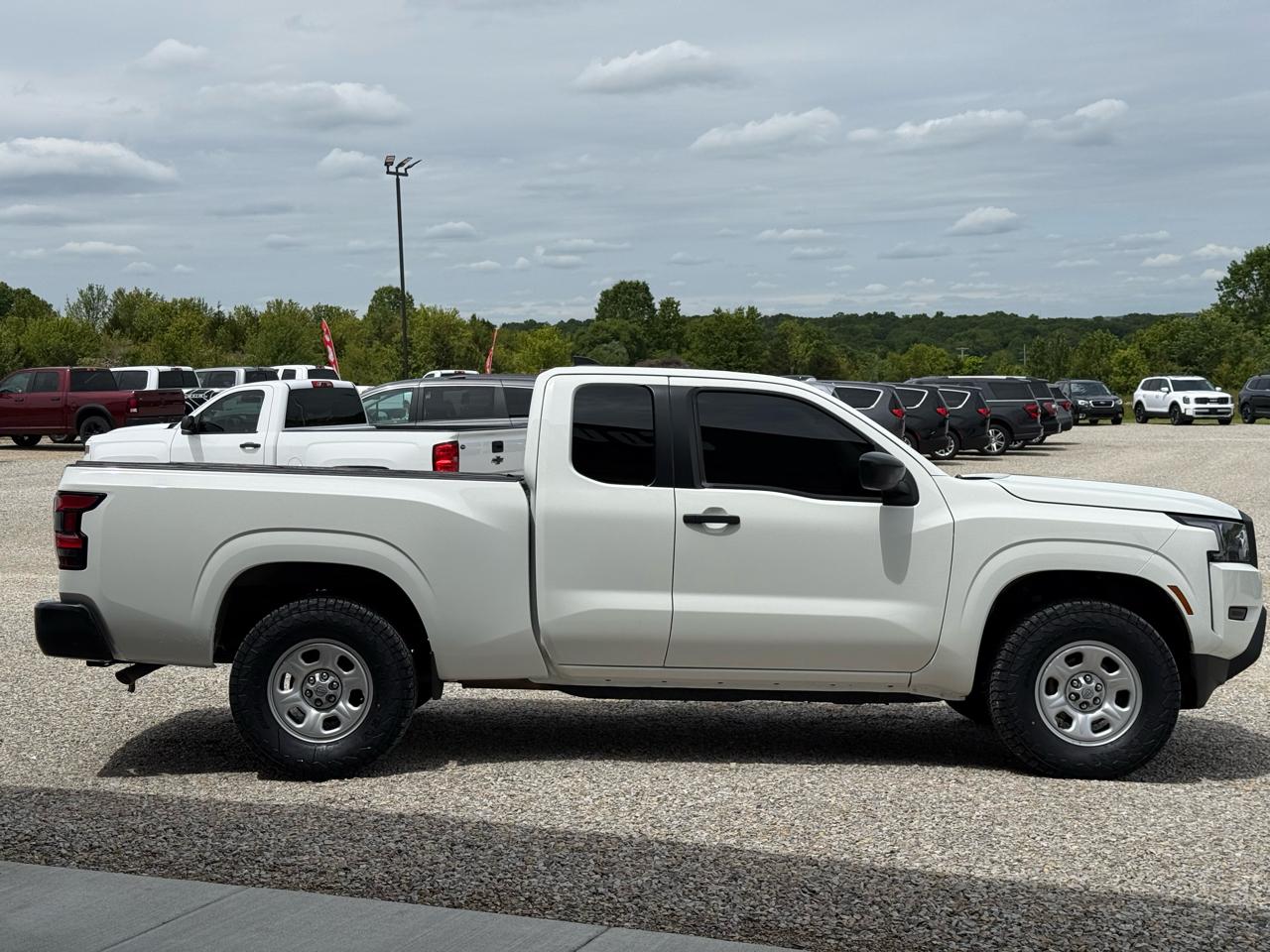 Nissan Frontier S King Cab 4WD 2024