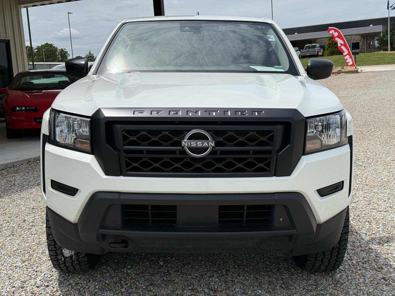 Nissan Frontier S King Cab 4WD 2024
