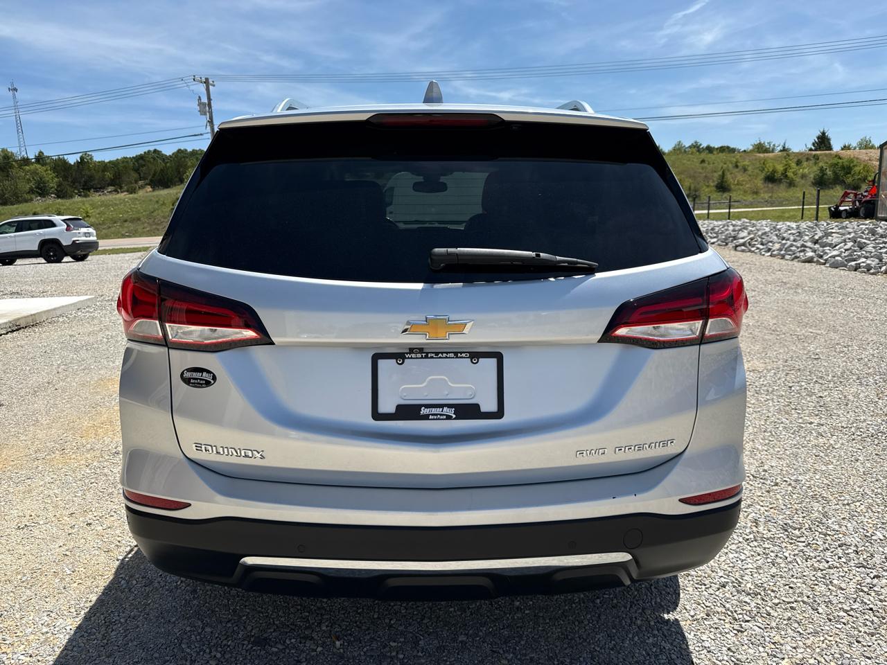 Chevrolet Equinox Premier 4D SUV AWD 2022