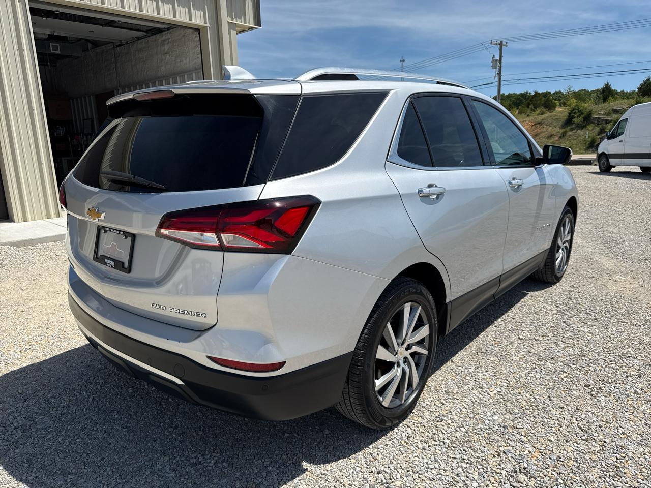 Chevrolet Equinox Premier 4D SUV AWD 2022