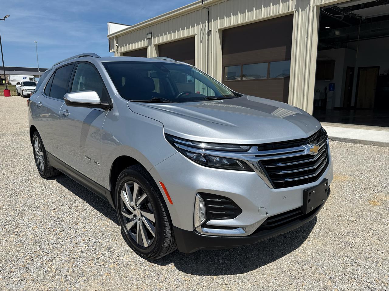 Chevrolet Equinox Premier 4D SUV AWD 2022