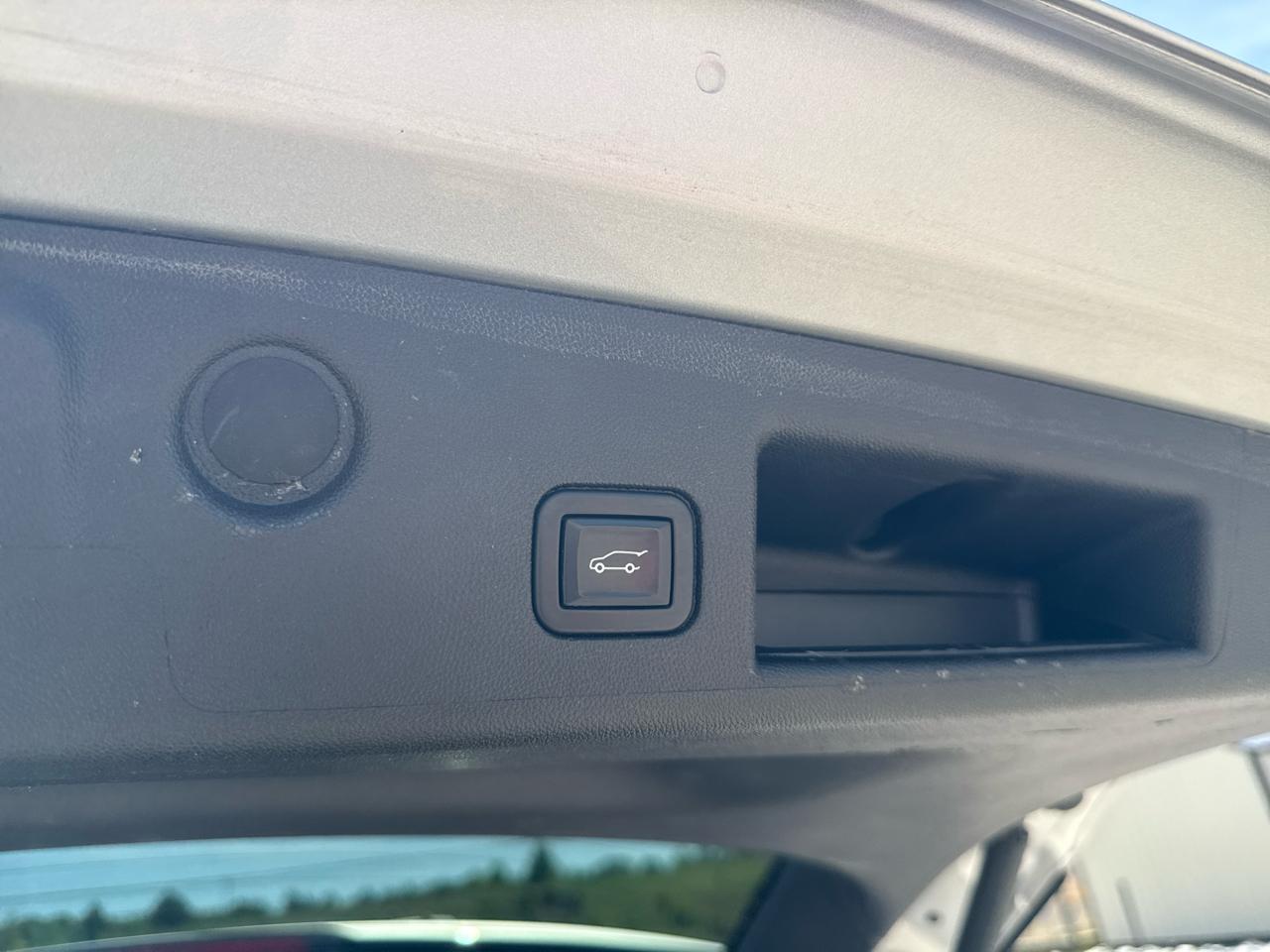 Chevrolet Equinox Premier 4D SUV AWD 2022