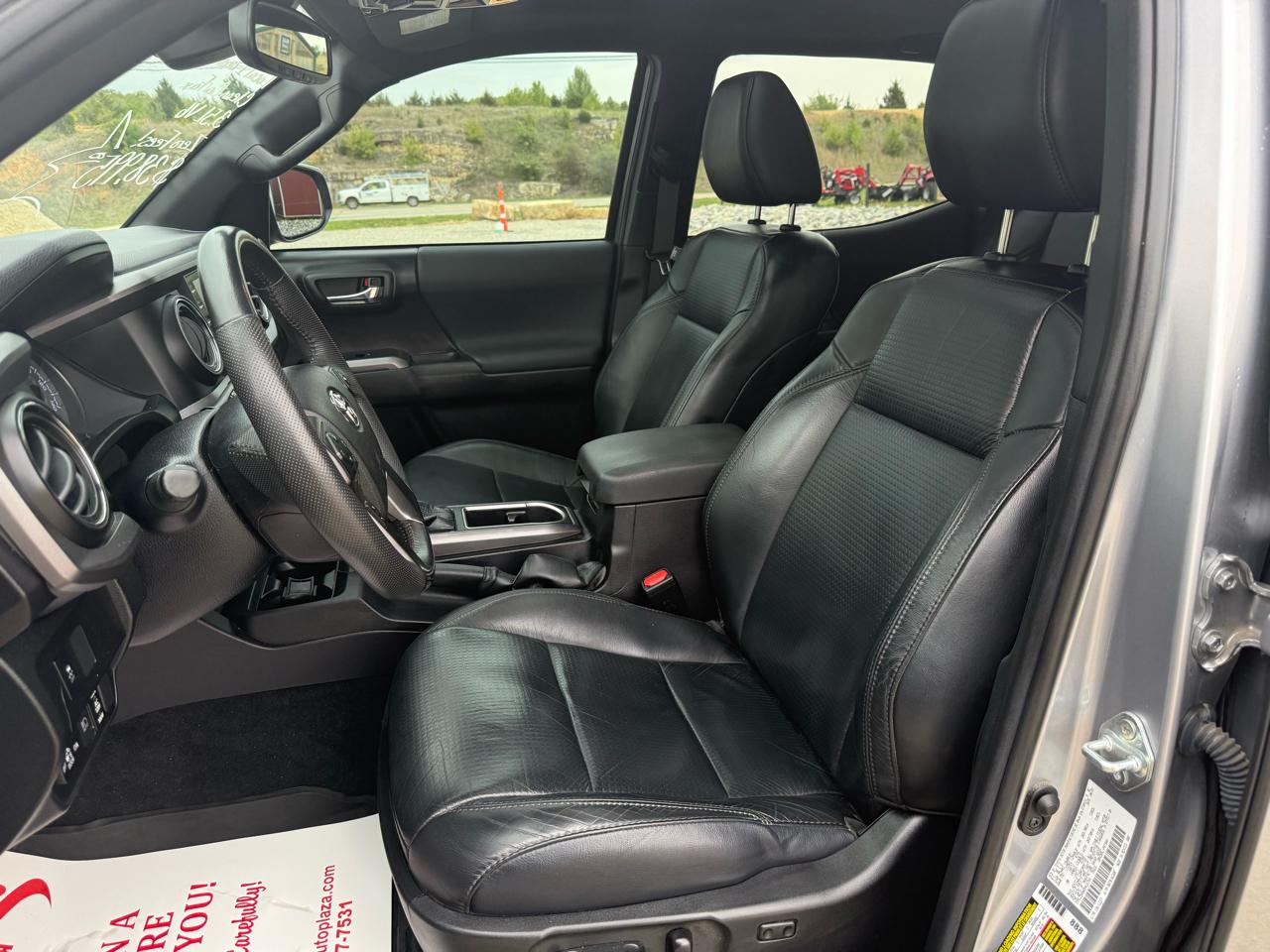 Toyota Tacoma SR Dbl Cab 4WD V6 at 2021