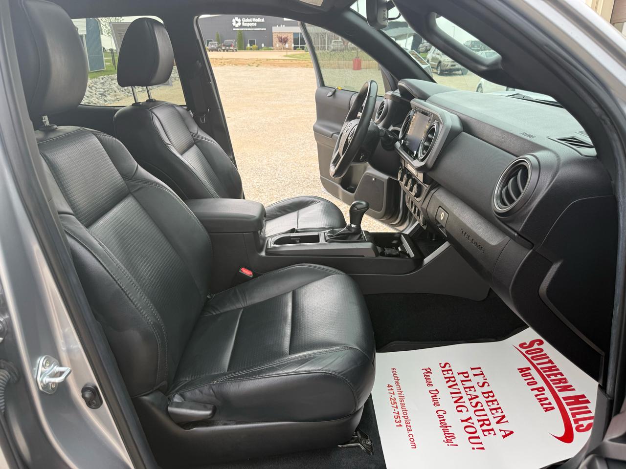 Toyota Tacoma SR Dbl Cab 4WD V6 at 2021