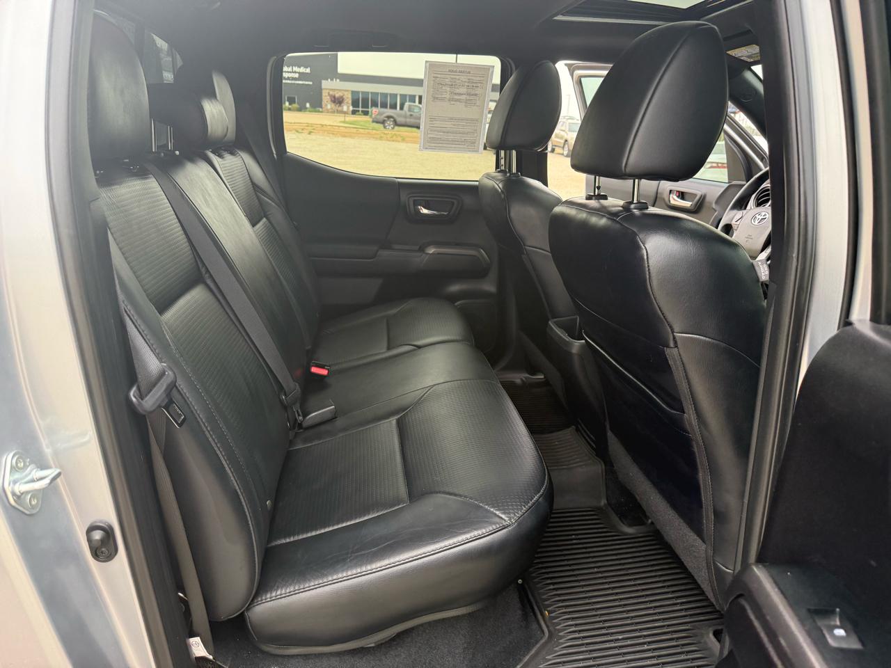 Toyota Tacoma SR Dbl Cab 4WD V6 at 2021