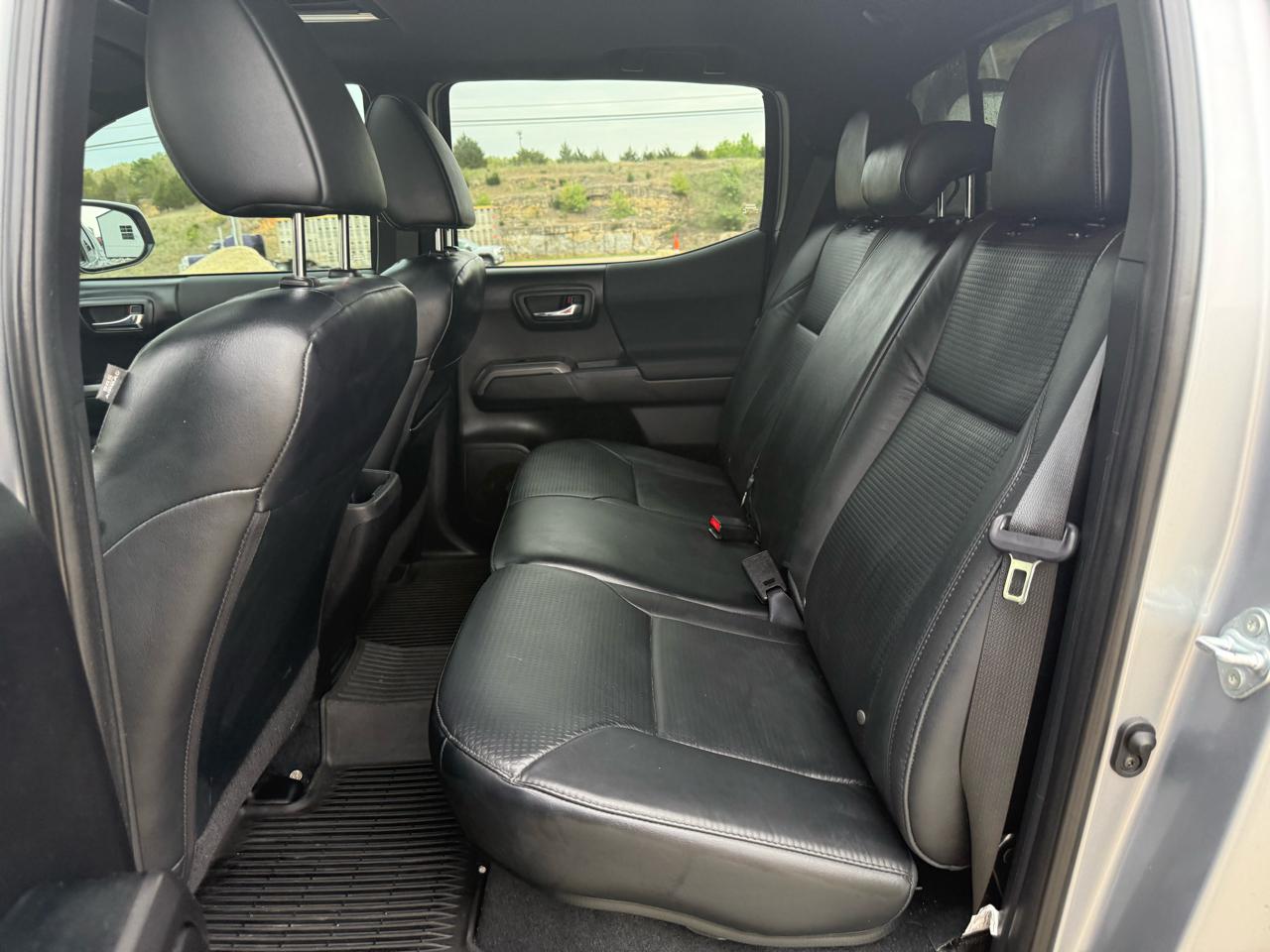 Toyota Tacoma SR Dbl Cab 4WD V6 at 2021