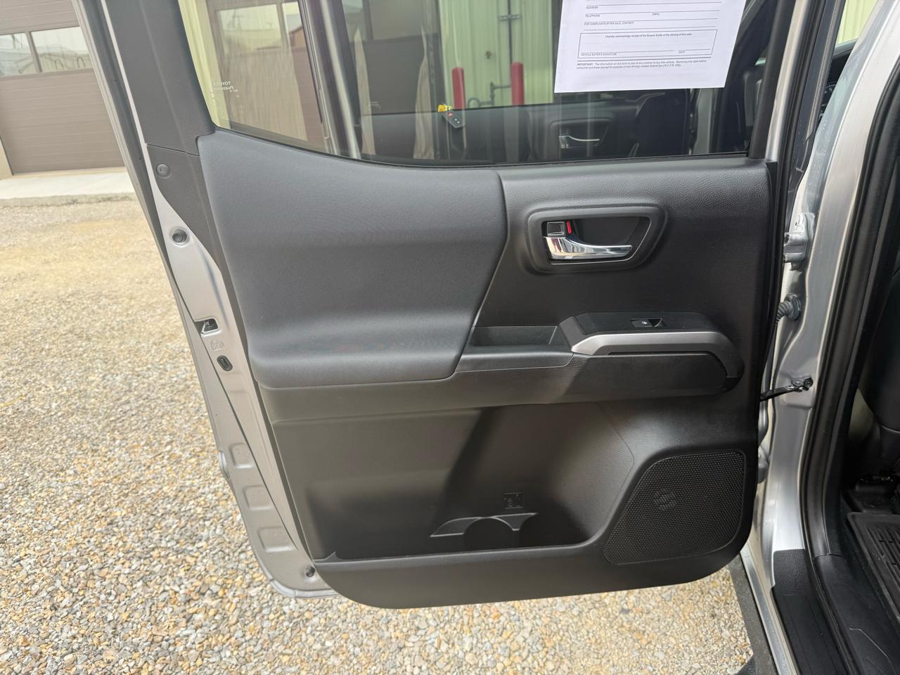 Toyota Tacoma SR Dbl Cab 4WD V6 at 2021