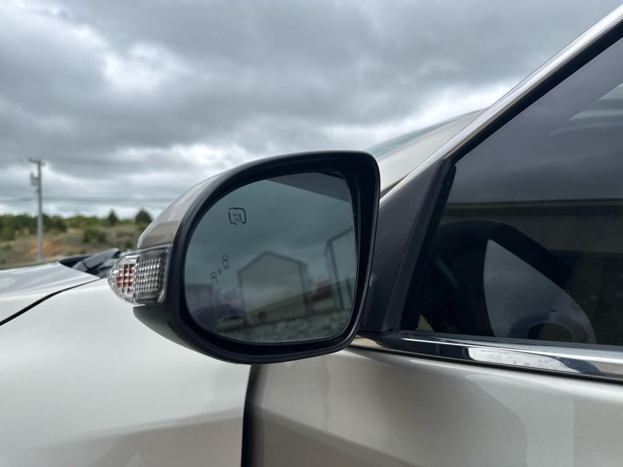 Toyota Avalon XLE Touring 4D Sedan 2014