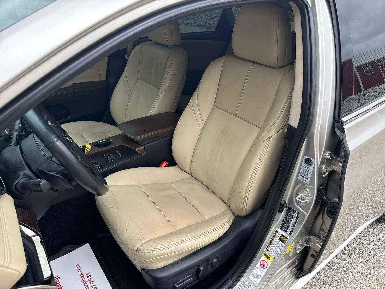 Toyota Avalon XLE Touring 4D Sedan 2014