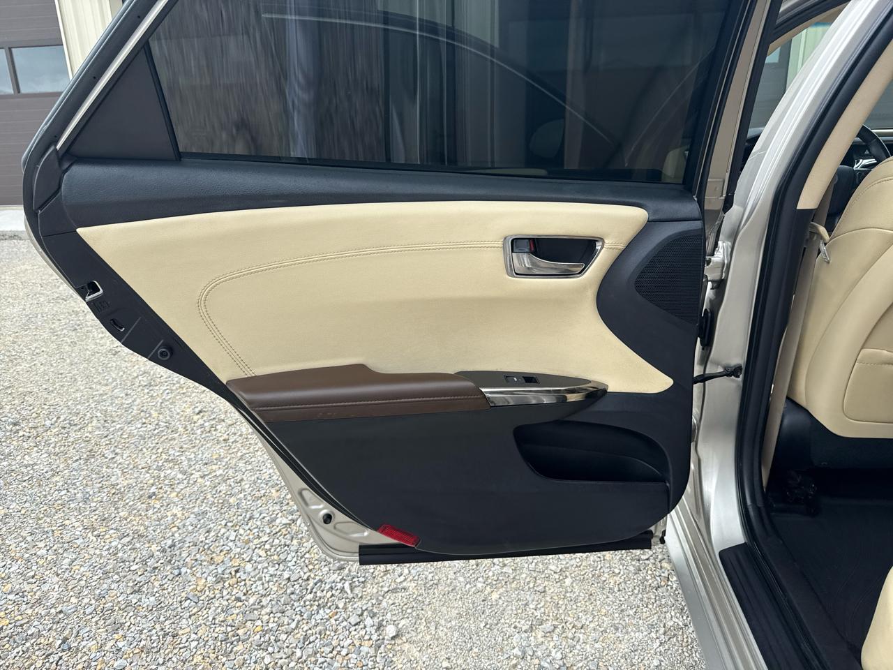 Toyota Avalon XLE Touring 4D Sedan 2014
