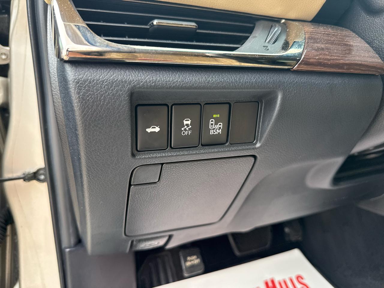 Toyota Avalon XLE Touring 4D Sedan 2014