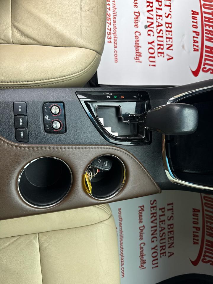 Toyota Avalon XLE Touring 4D Sedan 2014