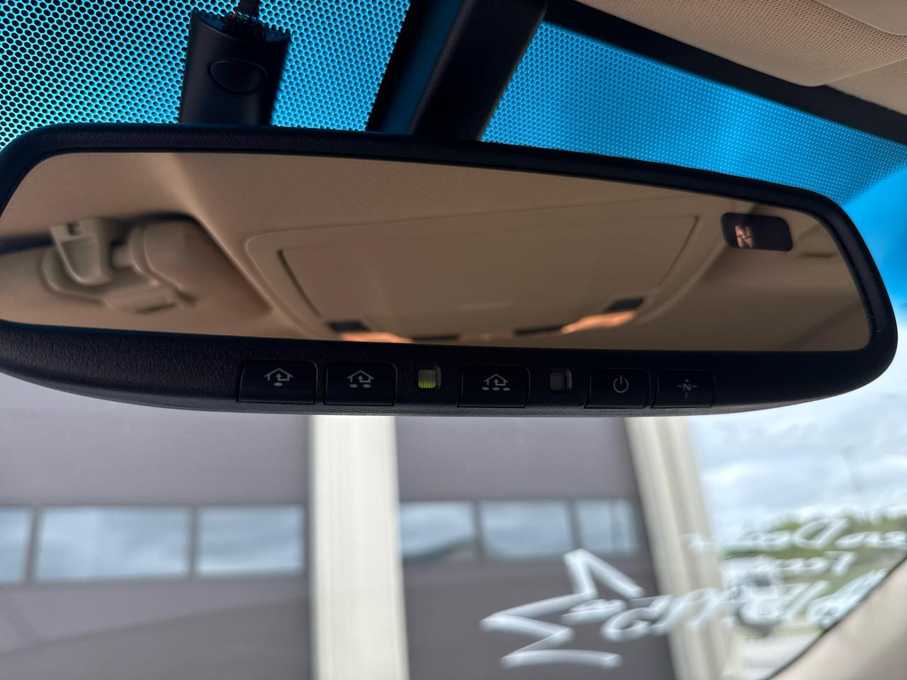 Toyota Avalon XLE Touring 4D Sedan 2014