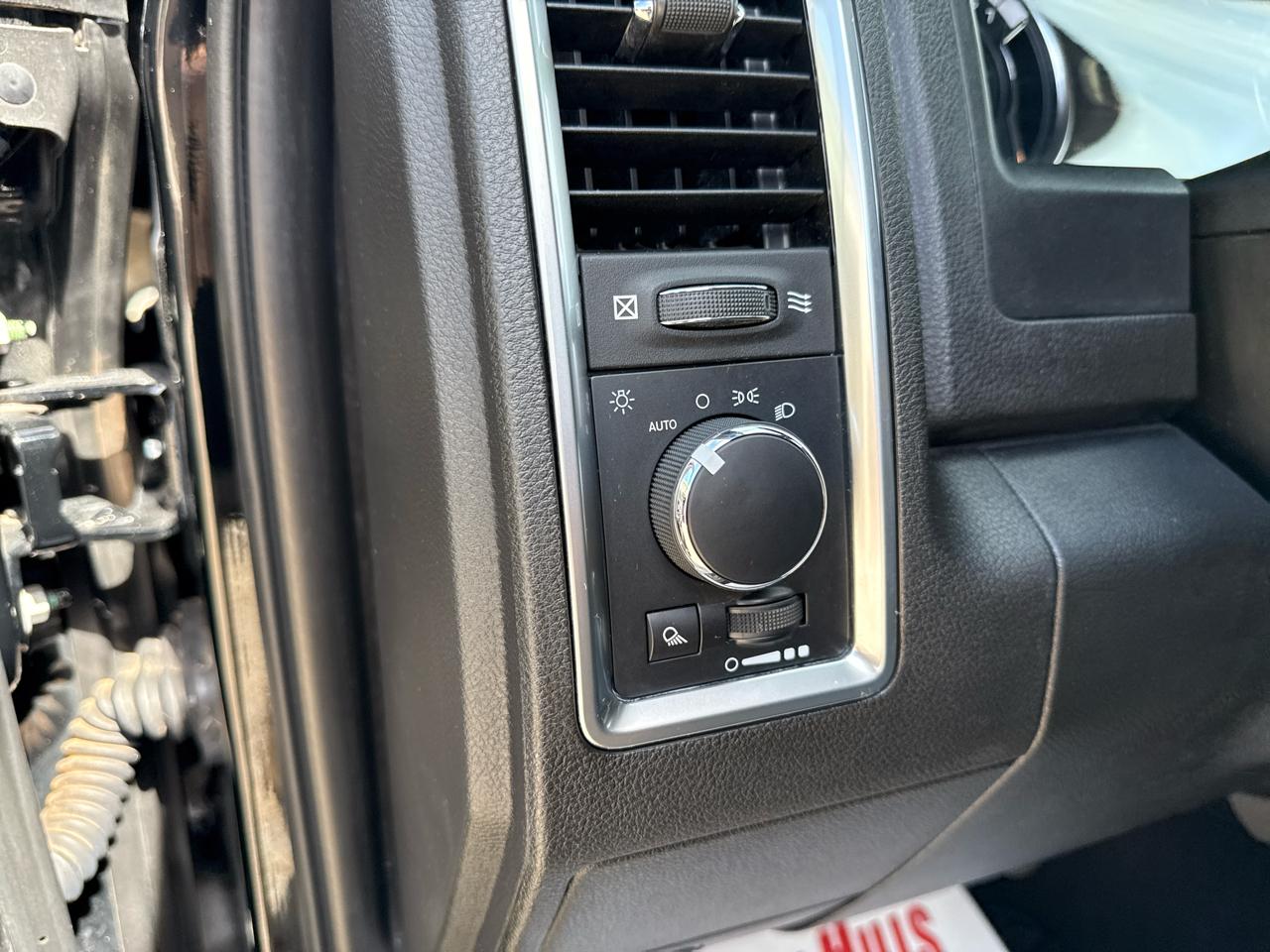 RAM 1500 DS SLT Crew Cab 4WD SWB 2022