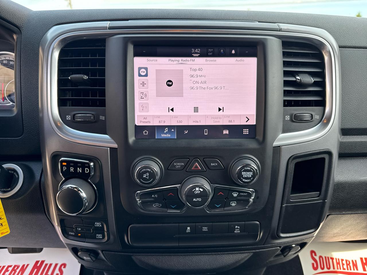 RAM 1500 DS SLT Crew Cab 4WD SWB 2022