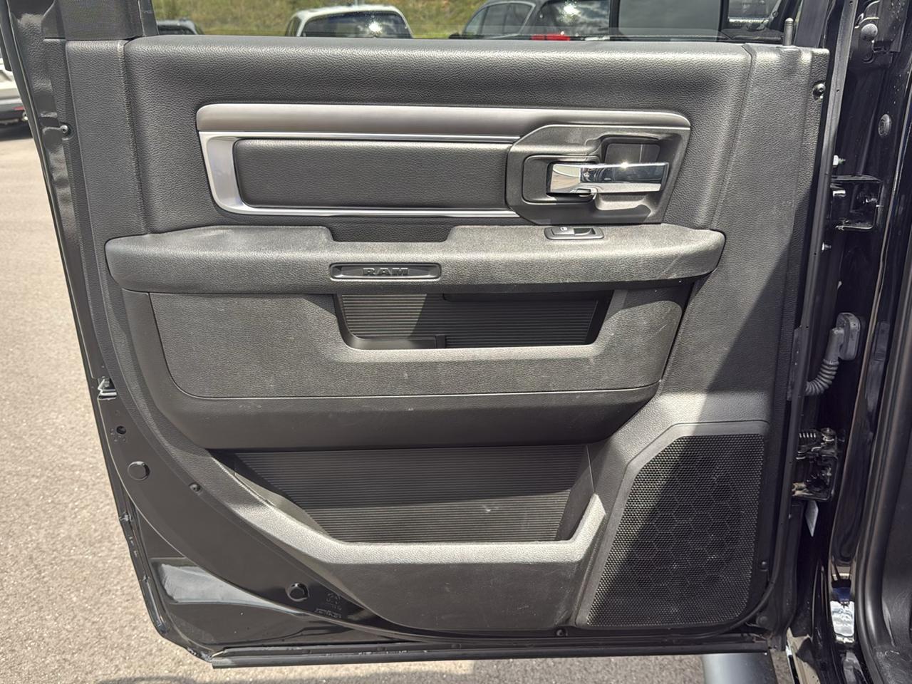 RAM 1500 DS SLT Crew Cab 4WD SWB 2022