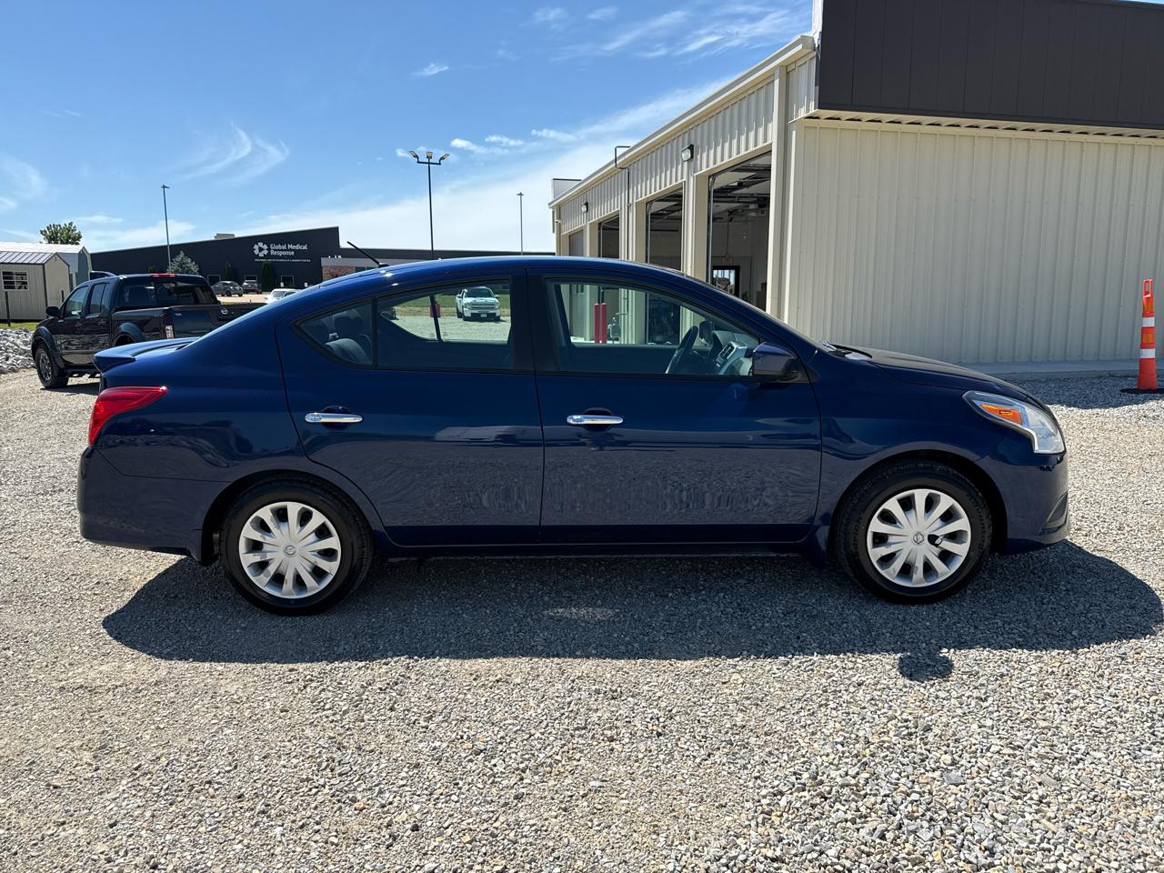 Nissan Versa SV 4D Sedan 2019