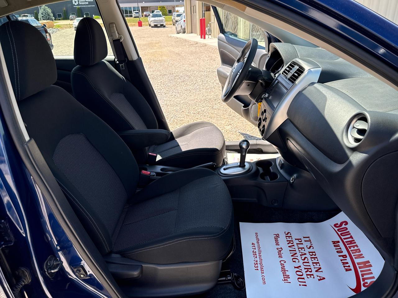 Nissan Versa SV 4D Sedan 2019