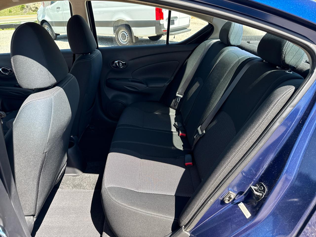 Nissan Versa SV 4D Sedan 2019