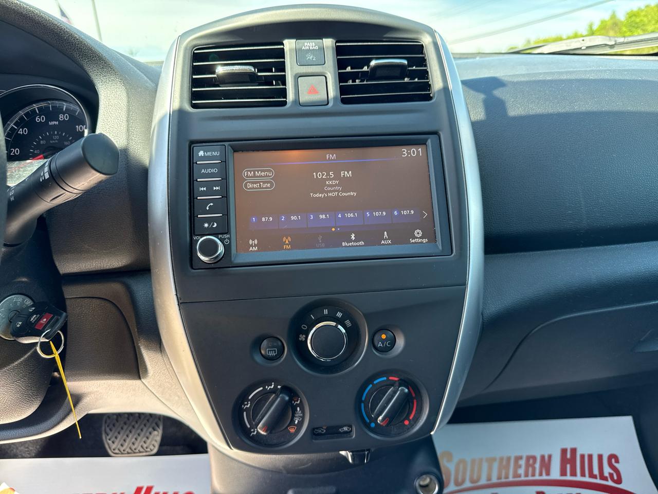 Nissan Versa SV 4D Sedan 2019