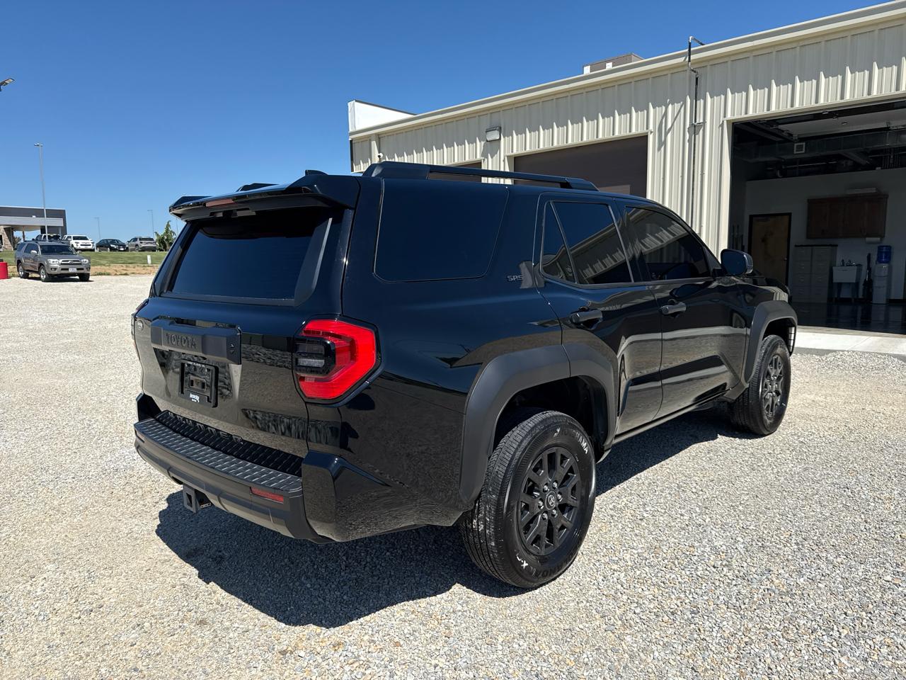 Toyota 4Runner SR5 4WD 2025
