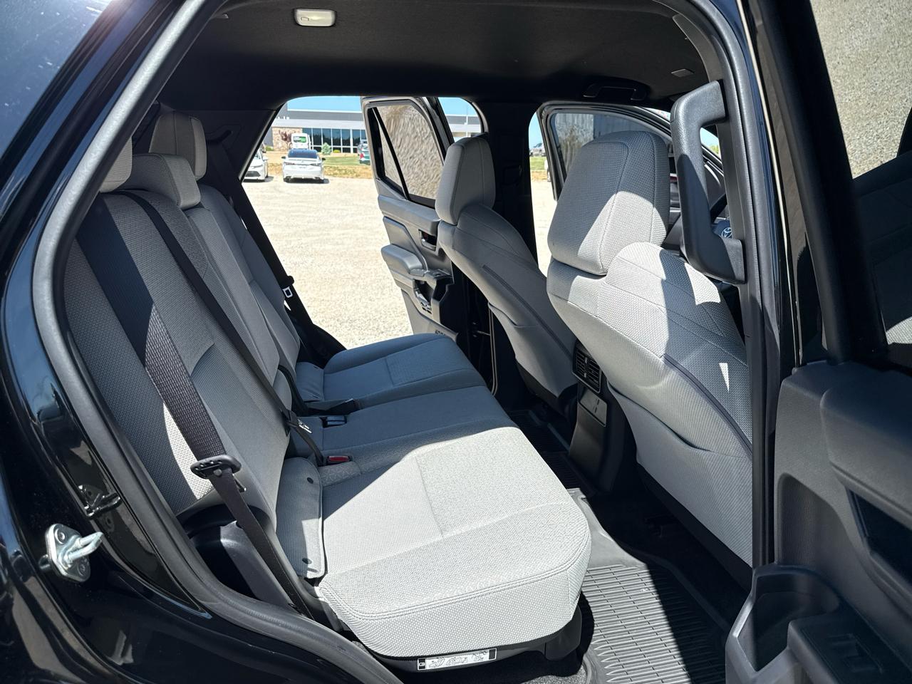 Toyota 4Runner SR5 4WD 2025