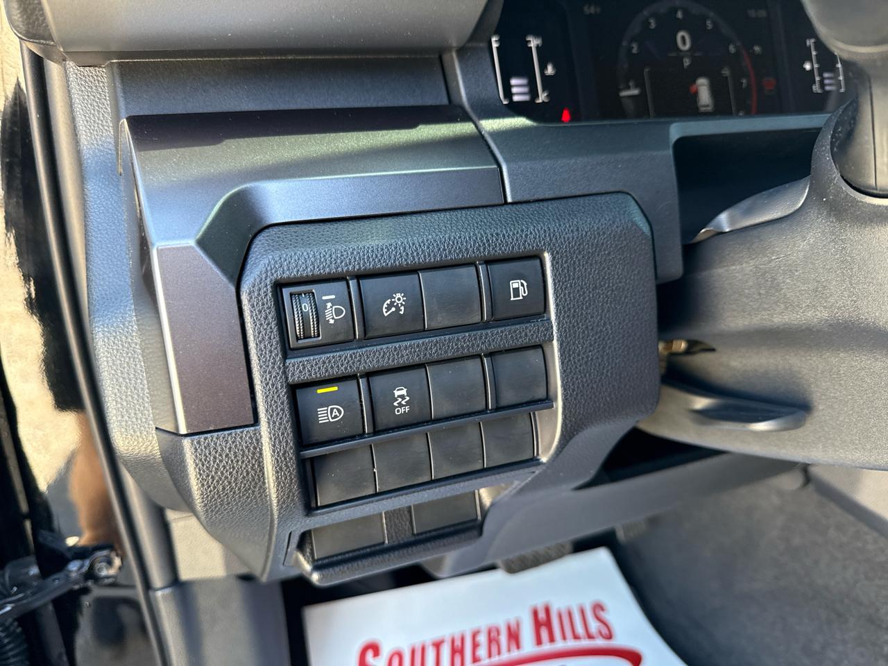 Toyota 4Runner SR5 4WD 2025