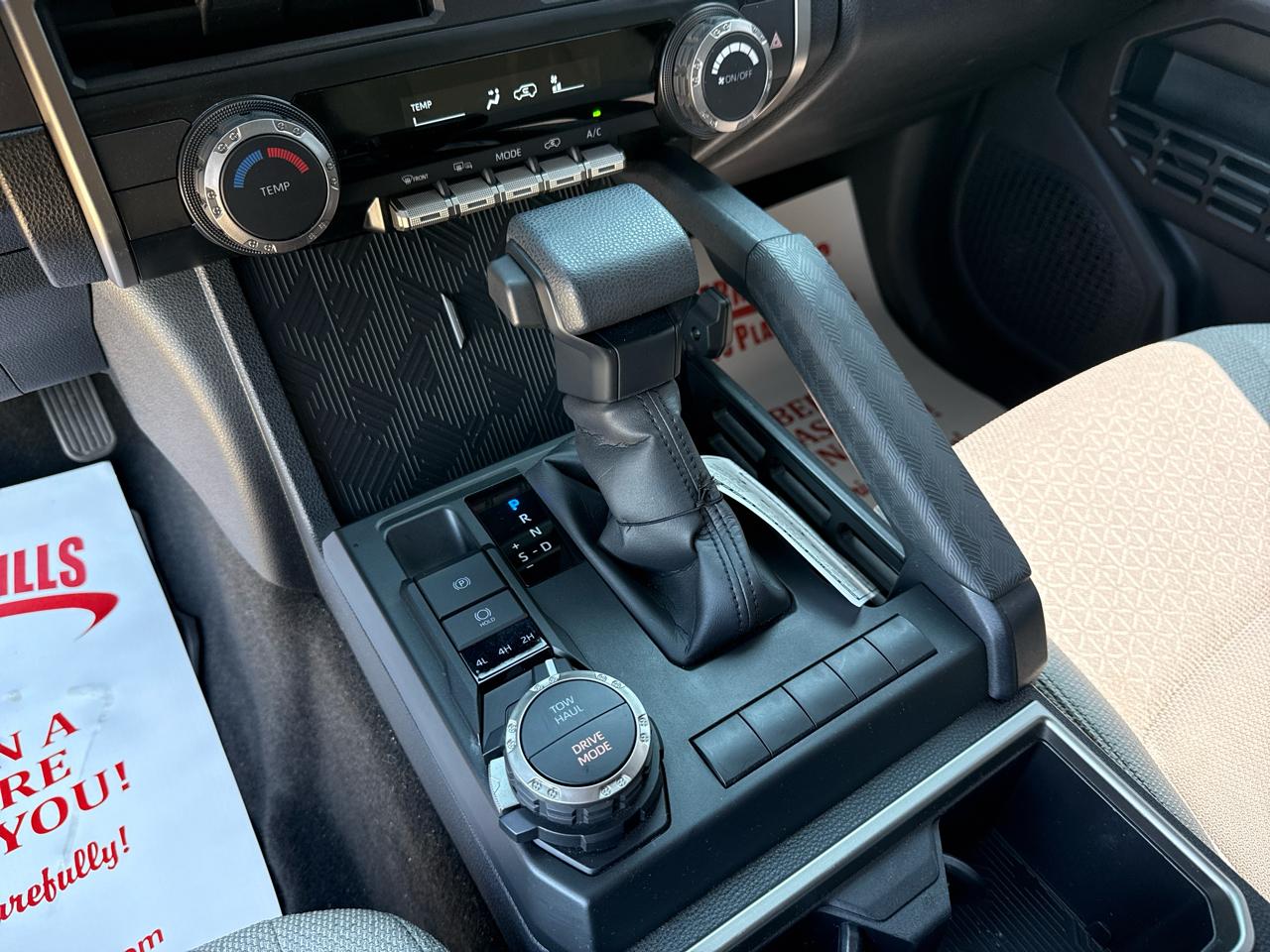 Toyota 4Runner SR5 4WD 2025