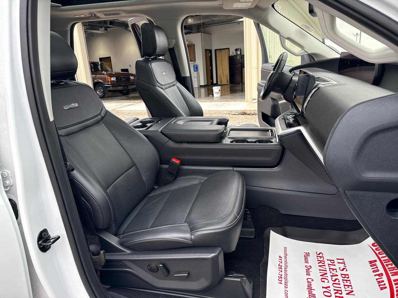 Ford Expedition Platinum 4D SUV 4WD 2025