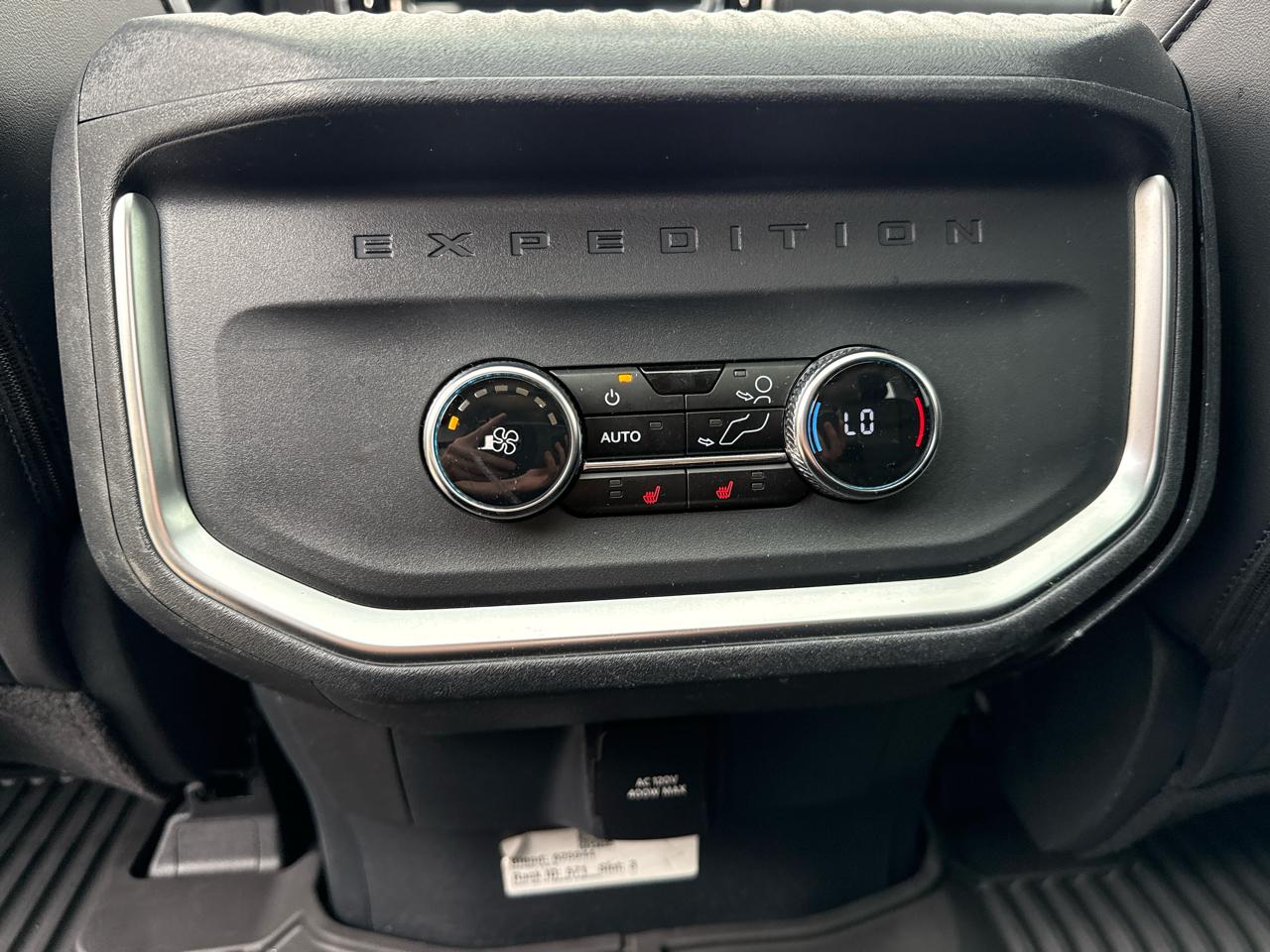 Ford Expedition Platinum 4D SUV 4WD 2025
