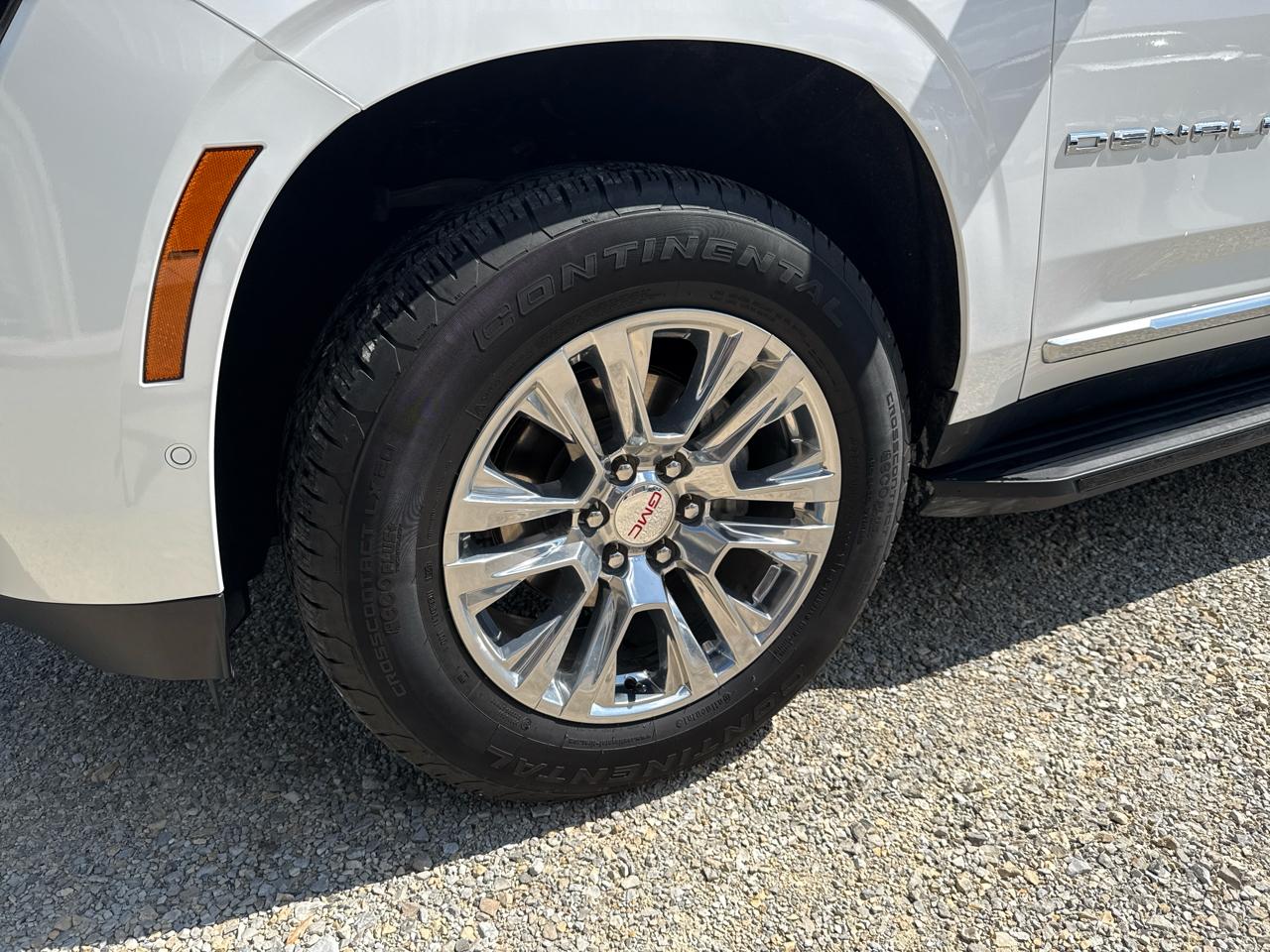 GMC Yukon Denali 4D SUV 4WD 2025