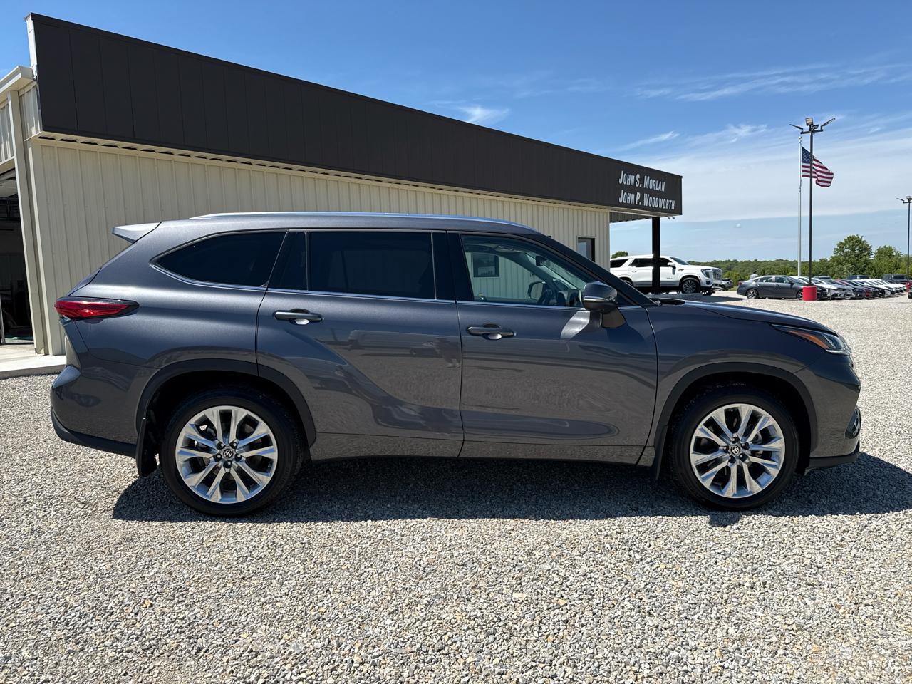 Toyota Highlander Limited 4D SUV AWD 2021