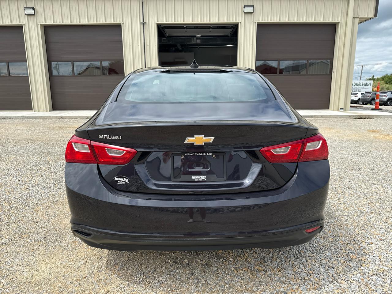 Chevrolet Malibu LS 4D Sedan 2022