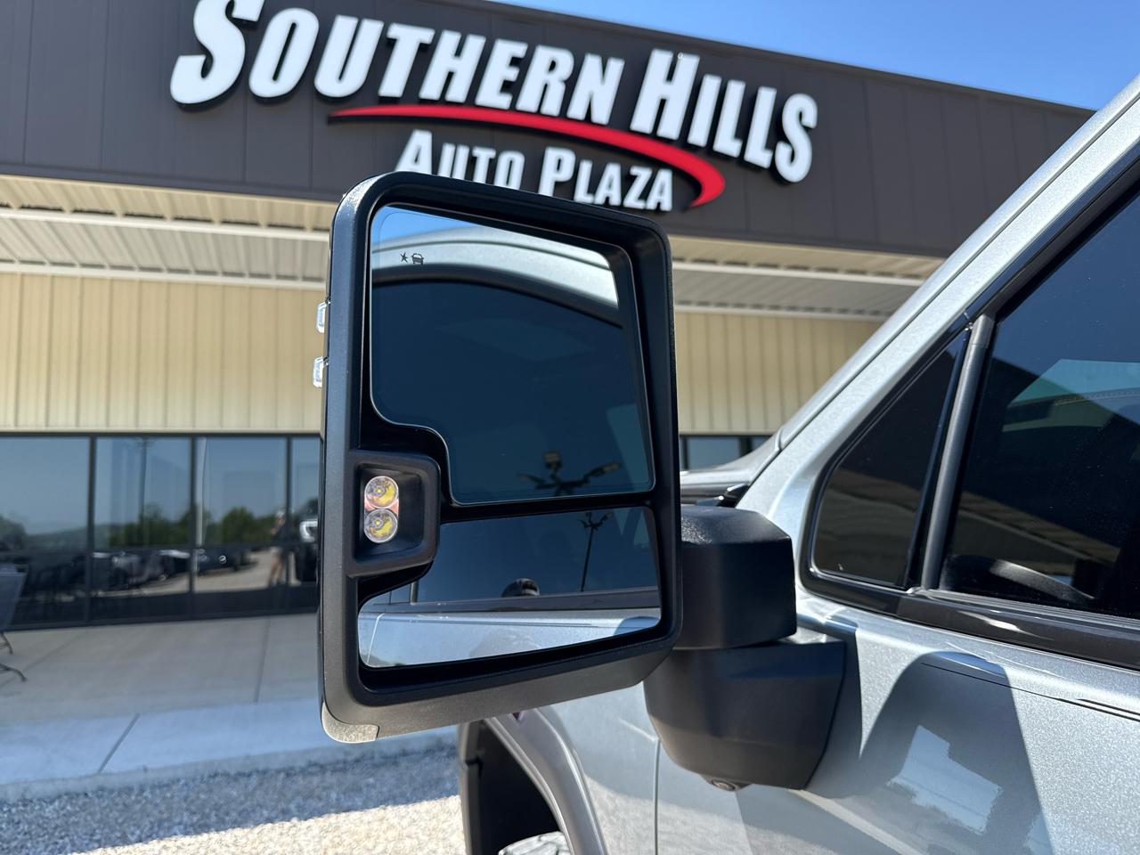 GMC Sierra 2500 AT4 Crew Cab 4WD SWB 2024