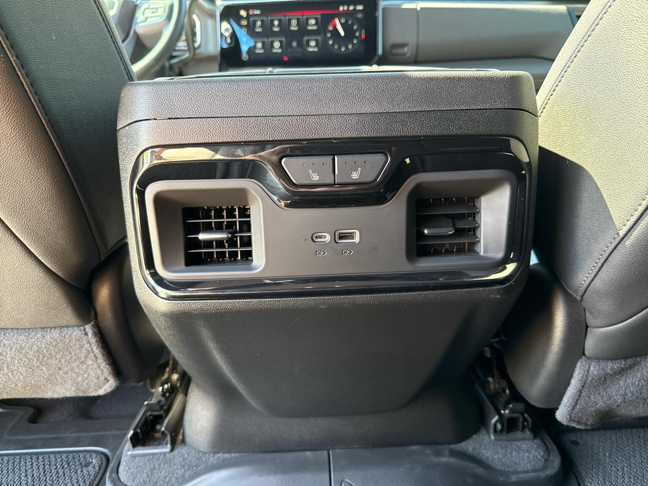 GMC Sierra 2500 AT4 Crew Cab 4WD SWB 2024
