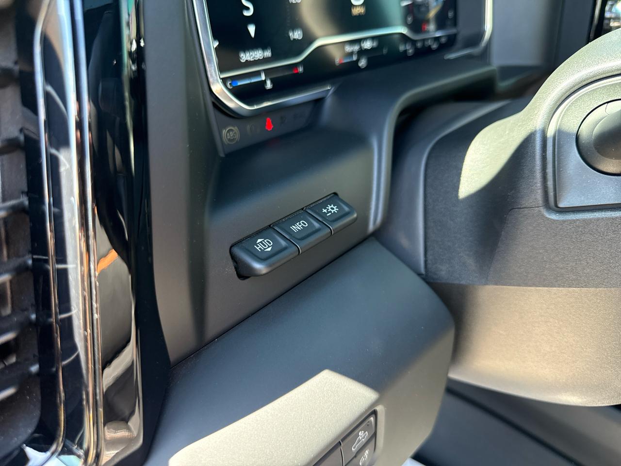 GMC Sierra 2500 AT4 Crew Cab 4WD SWB 2024
