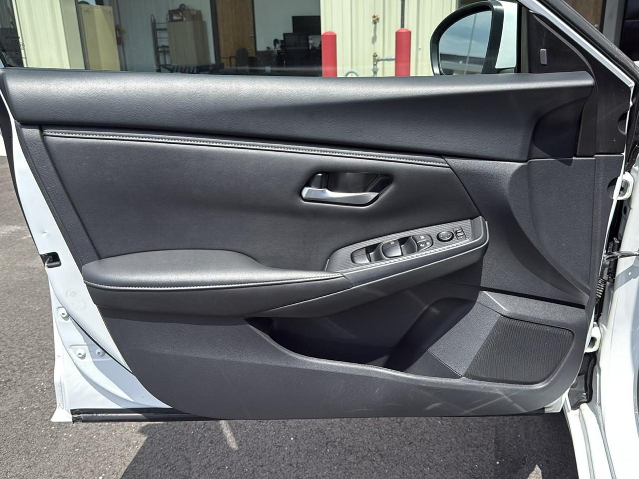 Nissan Sentra SV 4D Sedan 2024