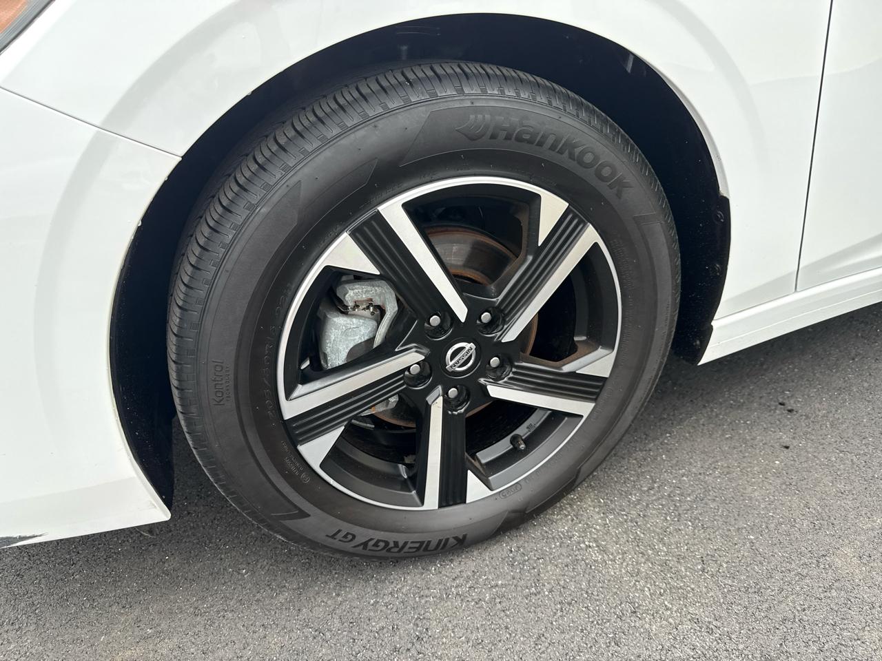Nissan Sentra SV 4D Sedan 2024