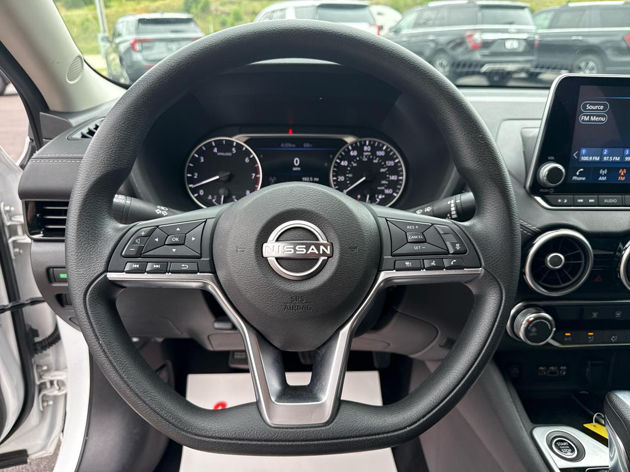 Nissan Sentra SV 4D Sedan 2024